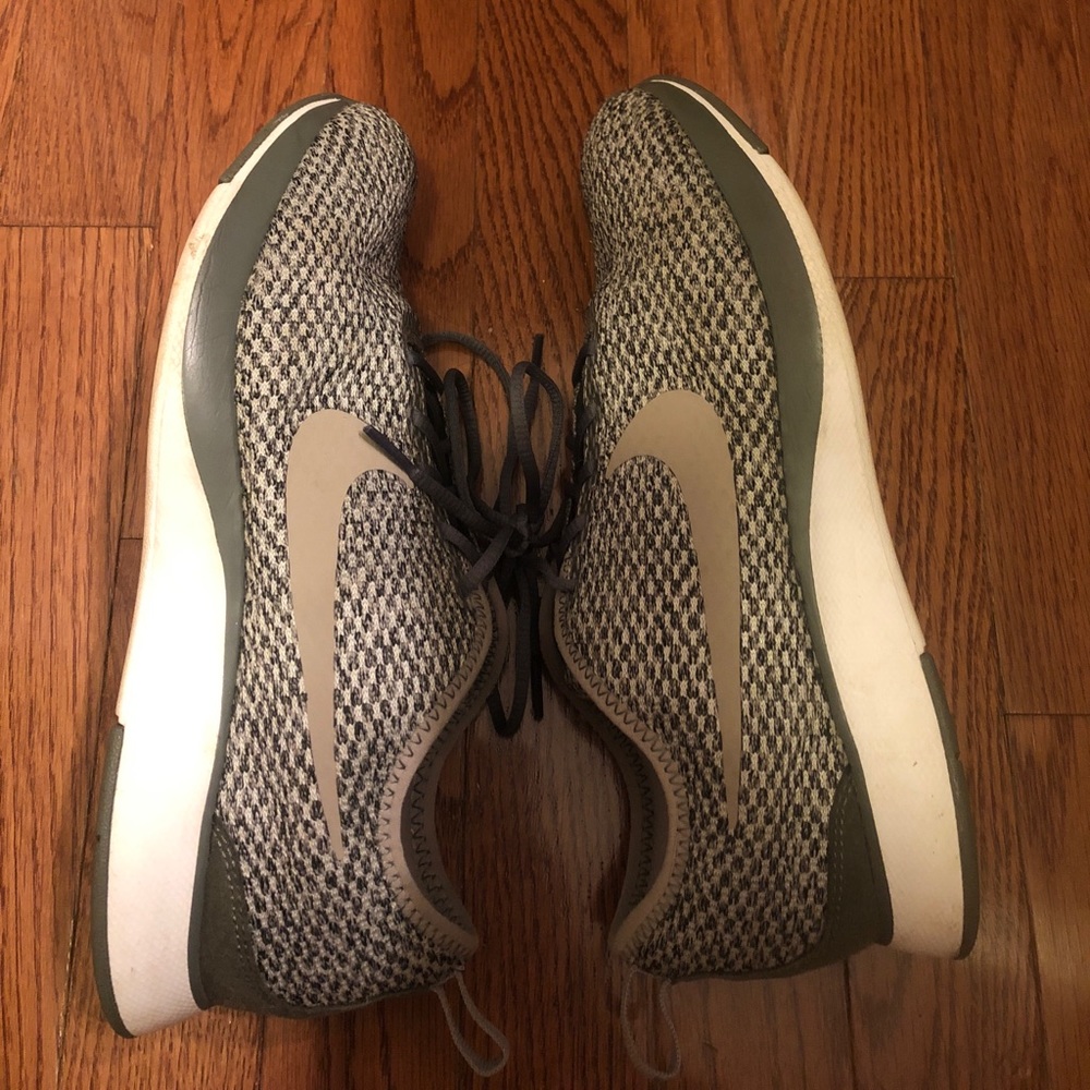 Nike dualtone runner